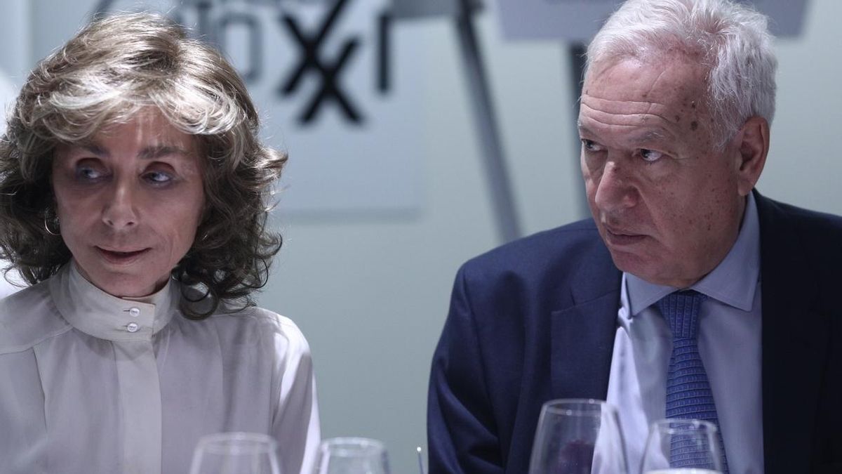 Margallo advierte: "Si no hay presupuestos, la única solución es la disolución de las Cortes el 3 de mayo"