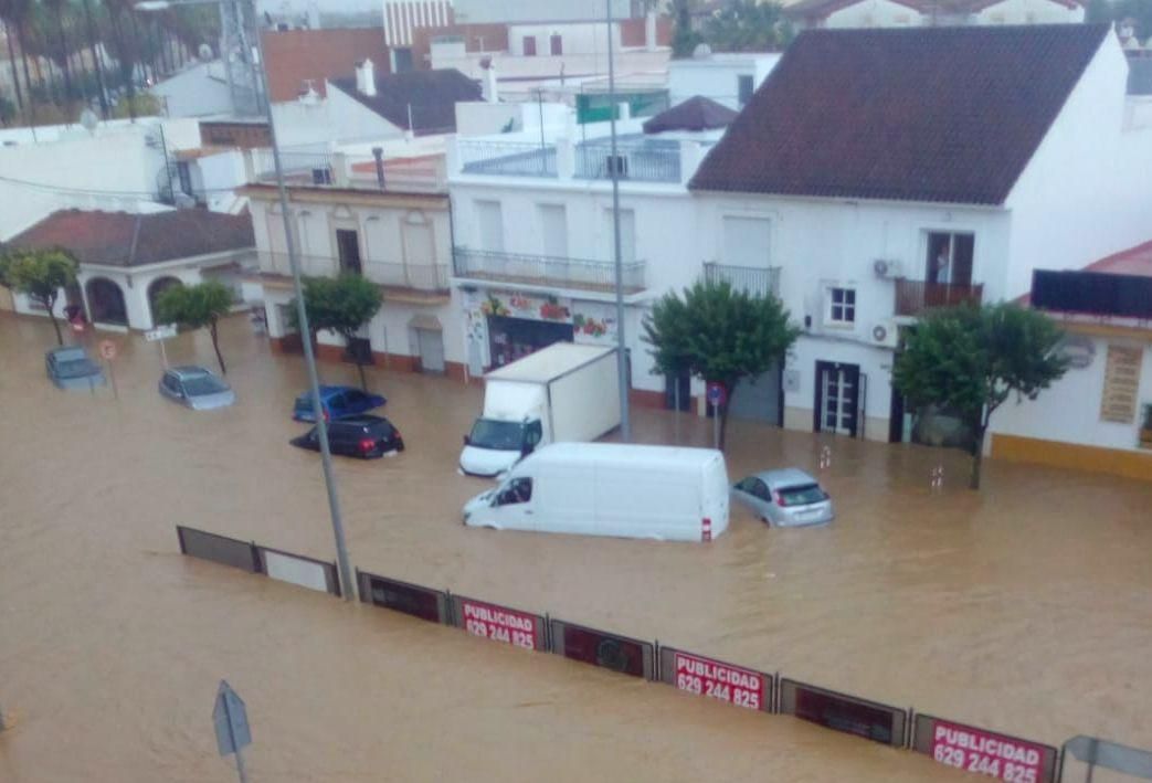 Cruce de carreteras en Lepe que conducen a Ayamonte, Islantilla e Isla Cristina