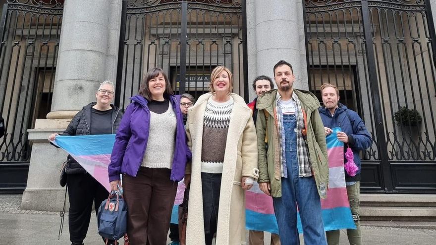Colectivos trans inician la batalla judicial contra el nombramiento de Isabel García en Igualdad: "No vamos a parar"