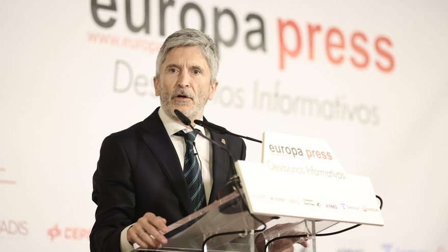El ministro del Interior, Fernando Grande-Marlaska, interviene en un desayuno informativo de Europa Press.