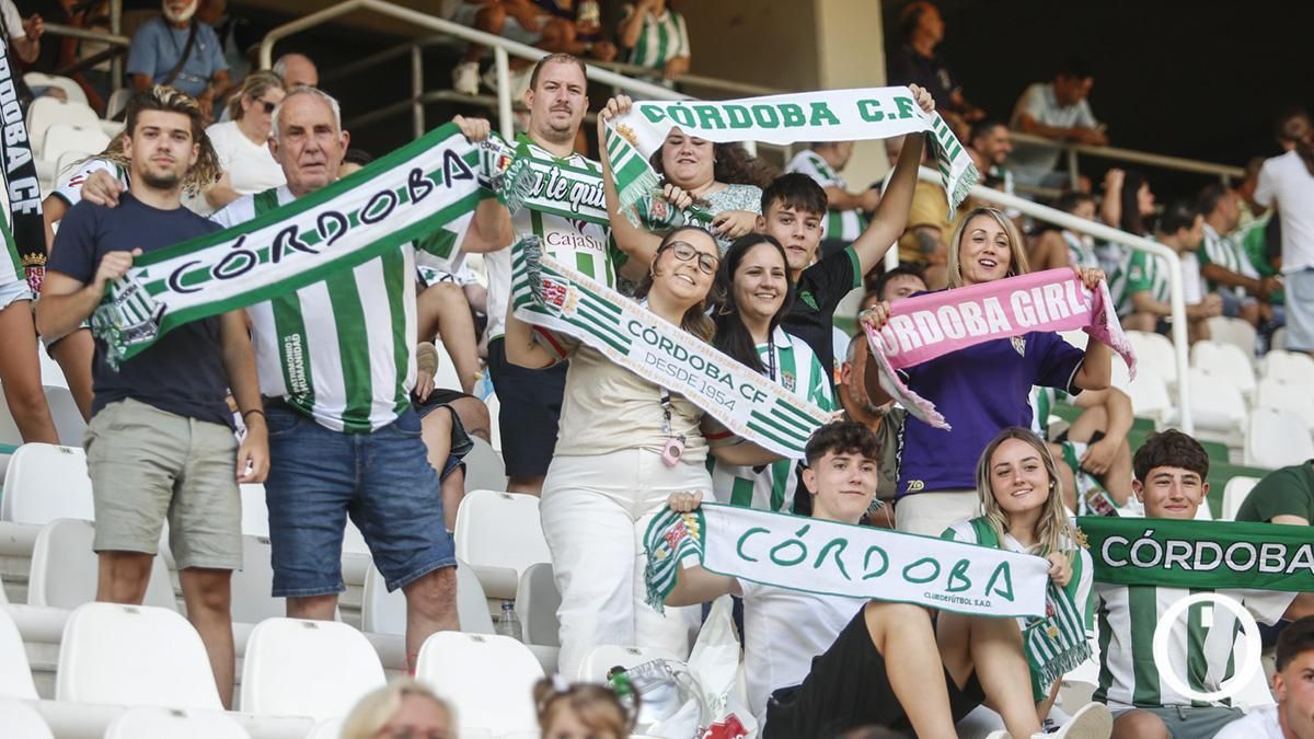 Grada Blanquiverde del Córdoba CF - Real Betis