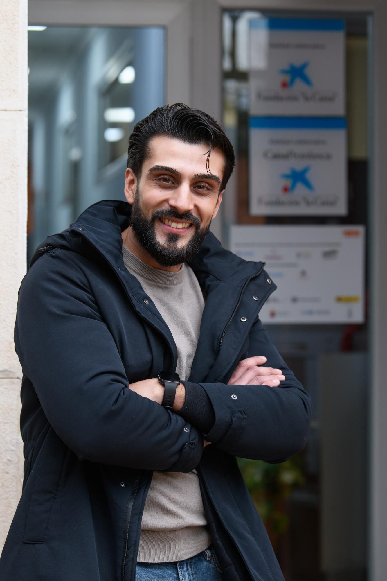 Rufo Santiago, usuario del programa Incorpora de la Fundación ”la Caixa” y responsable de una tienda de ropa en Cartagena