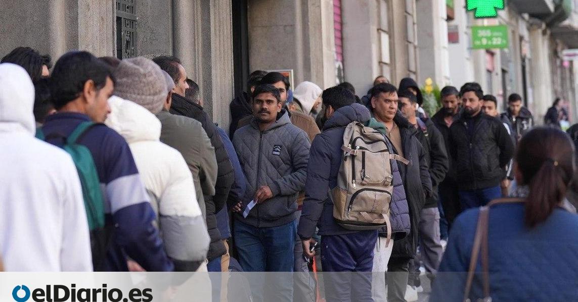 Una plataforma advierte que hay pocas entidades para ayudar en la regularización de migrantes en Canarias