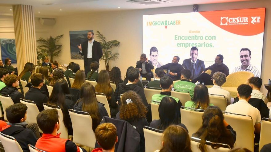 Más de 200 alumnos han tomado parte de la segunda sesión de la IX edición del programa-concurso de emprendimiento escolar I'm Growlaber del Círculo de Empresarios del Sur de España (Cesur) que ha tenido lugar este jueves en Málaga.