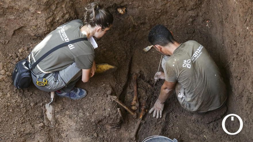 El tercer sondeo confirma el hallazgo de una fosa común en San Rafael