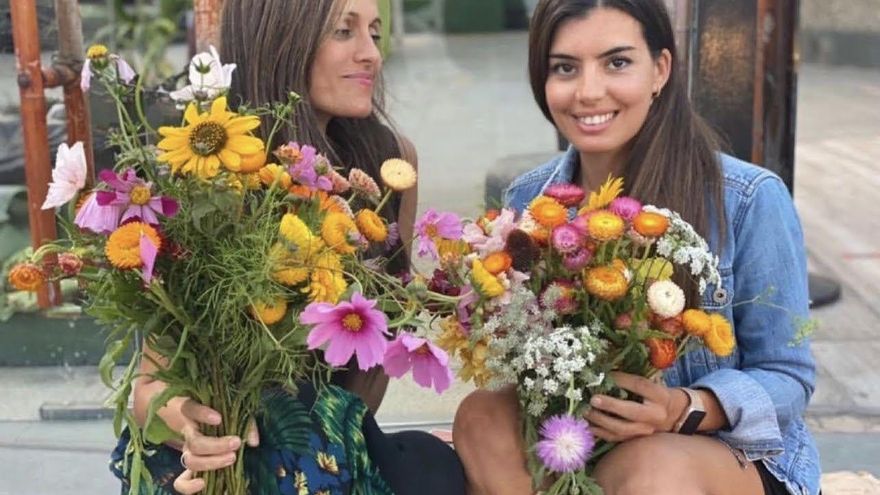 Las creadoras de Organic Meeting Point, Cristina Arencibia y Yamnia Calle