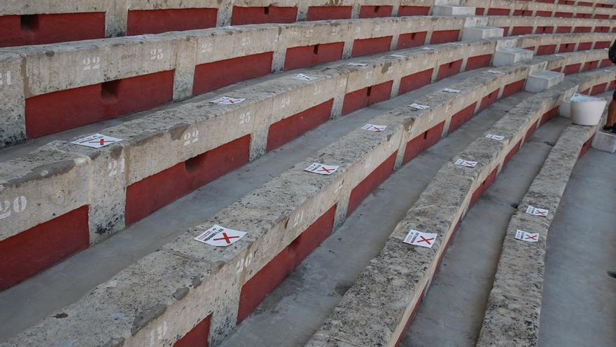 Disposición de asientos sellados y habilitados de la plaza de toros de El Puerto, en una imagen cedida por el Ayuntamiento