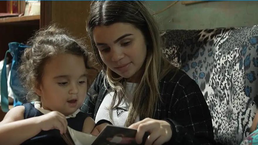 Mamás adolescentes: 400.000 jóvenes se convierten en madres cada año en Brasil