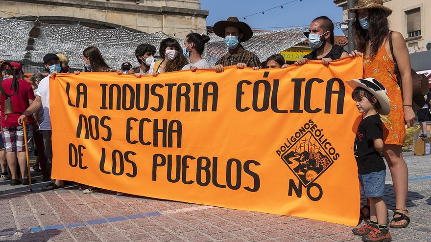 Cantabria no descarta que alguno de los seis parques eólicos con trámite ambiental favorable esté en obra en 2023