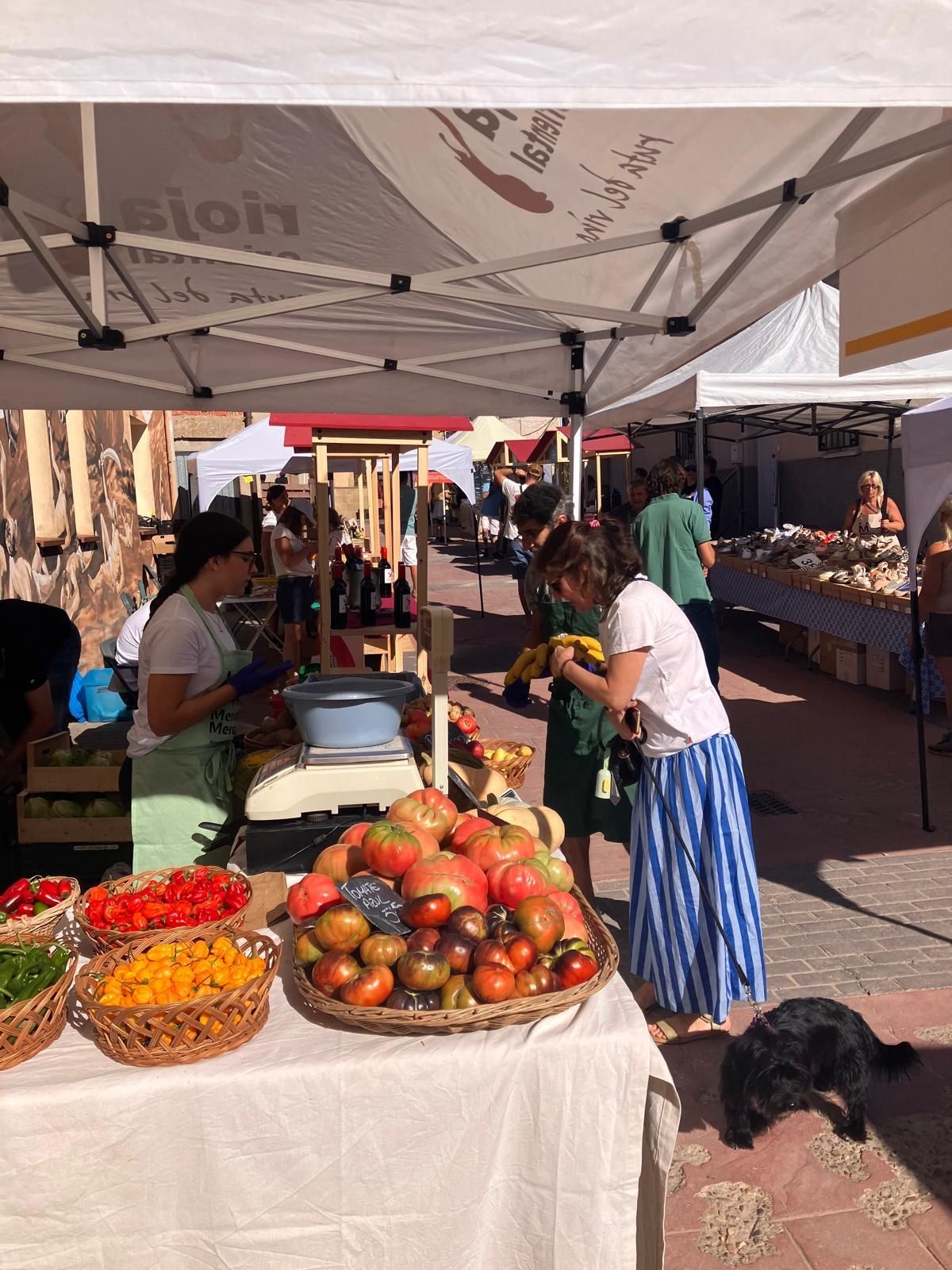 Primera edición de ‘Menudo Mercado’ en Clavijo