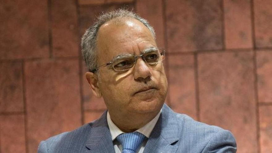 Cisma en el Gobierno canario: Casimiro Curbelo se enfrenta a CC por una enmienda al proyecto de la ley de alquiler vacacional