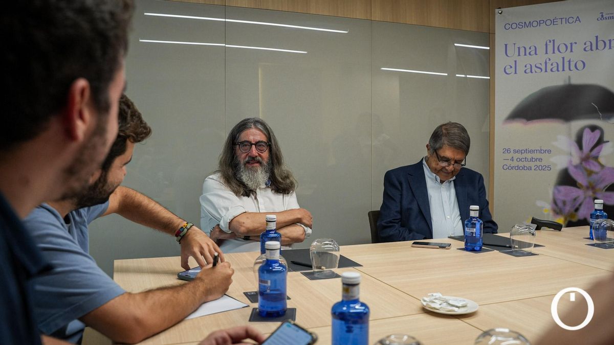 Encuentro con el Premio Cervantes Sergio Ramírez y el escritor Luis García Jambrina en Cosmopoética