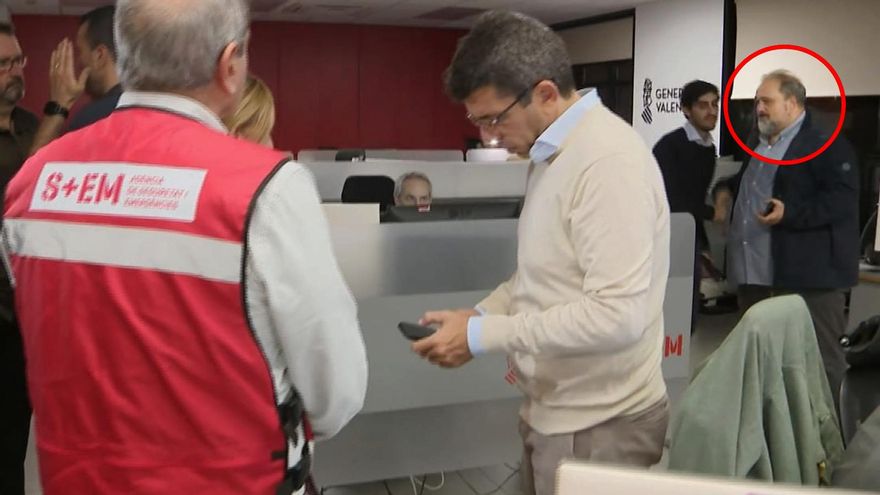 Josep Lanuza, el cerebro político de izquierdas que acompañó a Mazón al Cecopi, testigo ante la jueza de la dana