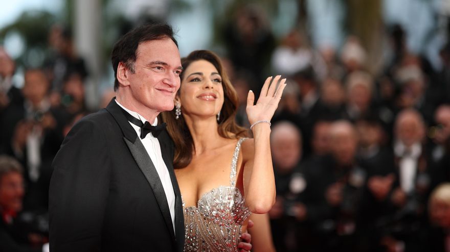 Quentin Tarantino junto a su pareja Daniella Pick en el Festival de Cannes