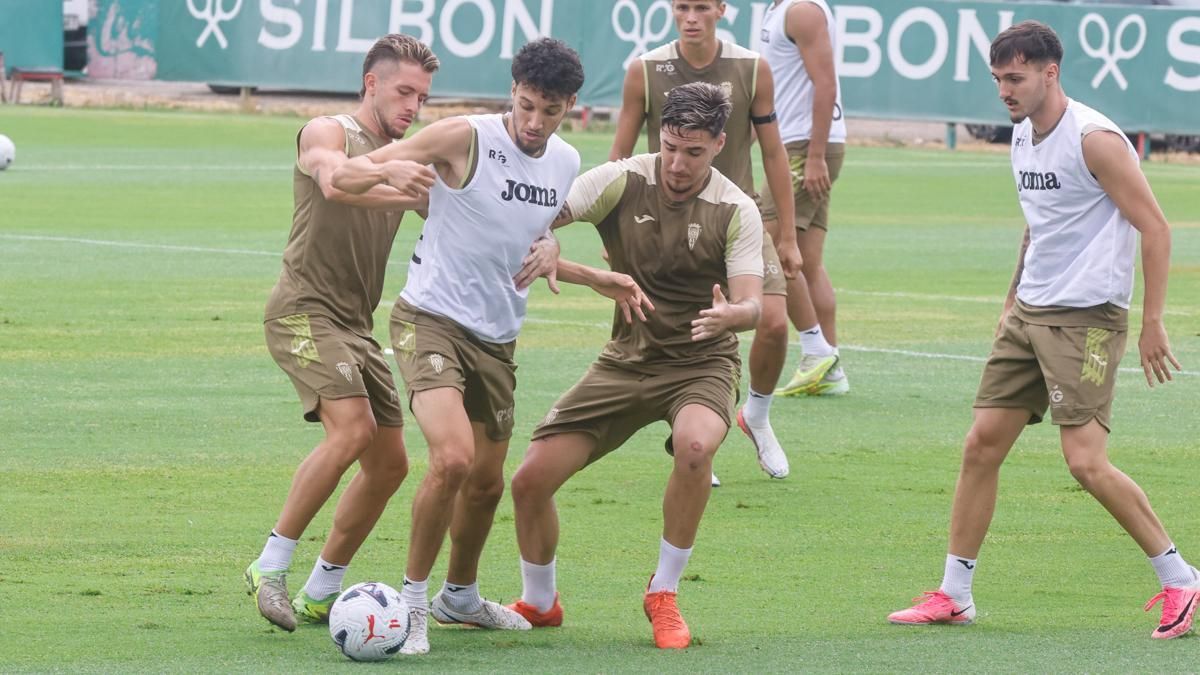 Ghailan con el balón en el entrenamiento de este lunes