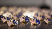 La UE y EE UU perfilan el foro de regulación del TTIP que dará más voz a los 'lobbies' empresariales