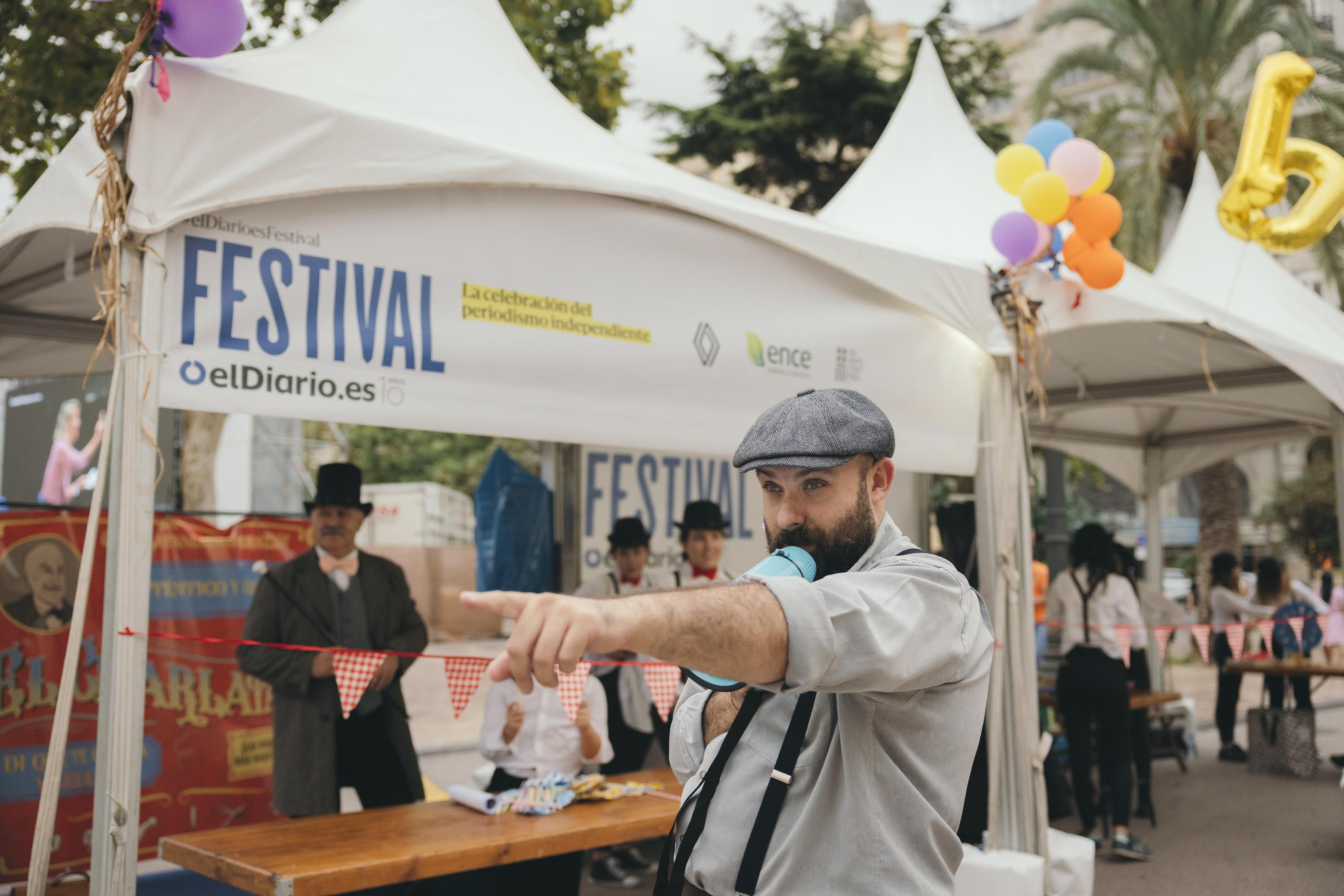 Los talleres infantiles se llenan durante la primera jornada del Festival de elDiario.es