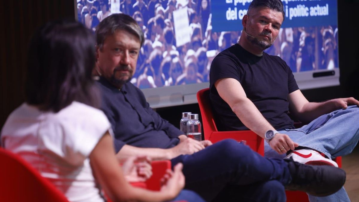 Los tres protagonistas del acto que llevaba como título la pregunta "¿qué hay que hacer?"