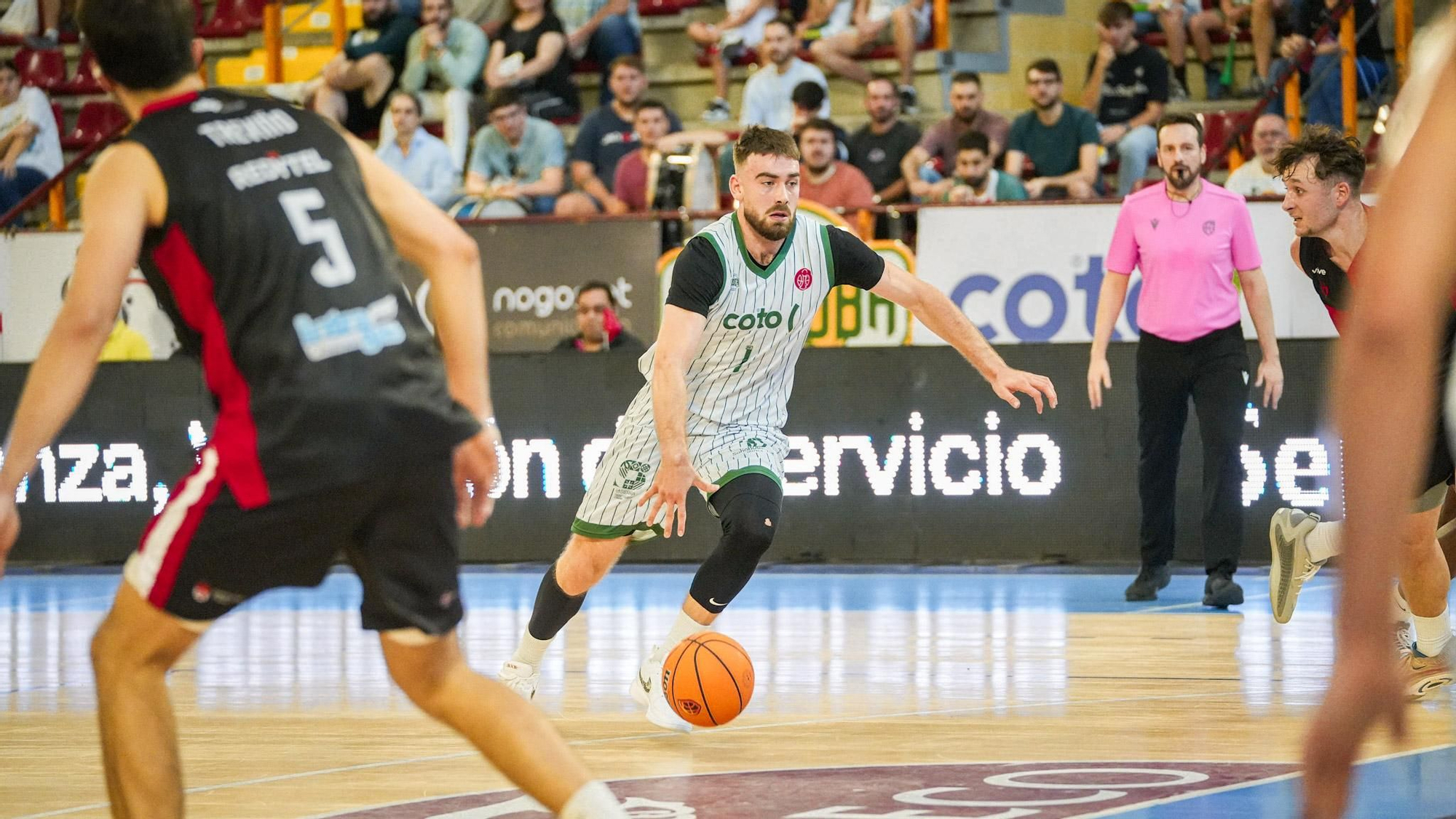 Las imágenes del Coto Córdoba CB - Clínica Ponferrada SDP