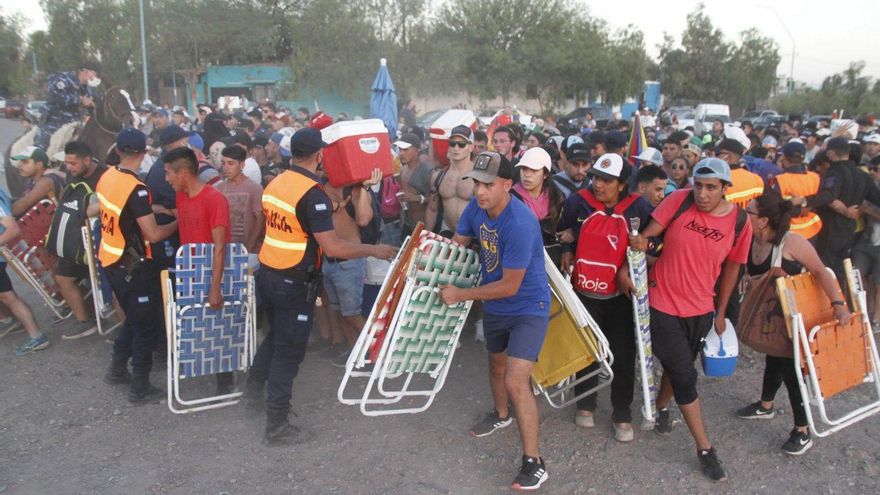 Furor por la Selección Argentina en San Juan: hubo corridas y caos para conseguir una entrada