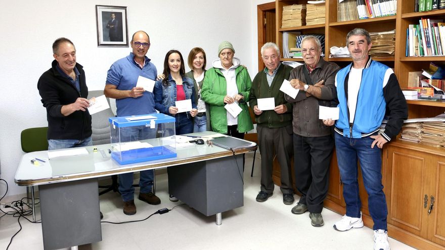 Villarroya (La Rioja) se toma con tranquilidad la votación y cierra la urna en 33 segundos