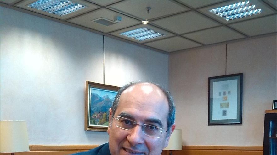 El Gobierno vasco descarta crear un registro "específico" para la asistencia sanitaria a inmigrantes