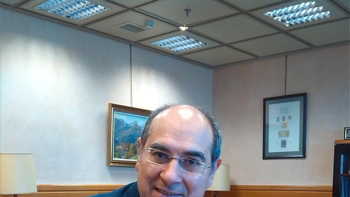 Darpón se congratula de que el Gobierno del PP "rectifique" y devuelva la atención sanitaria a inmigrantes