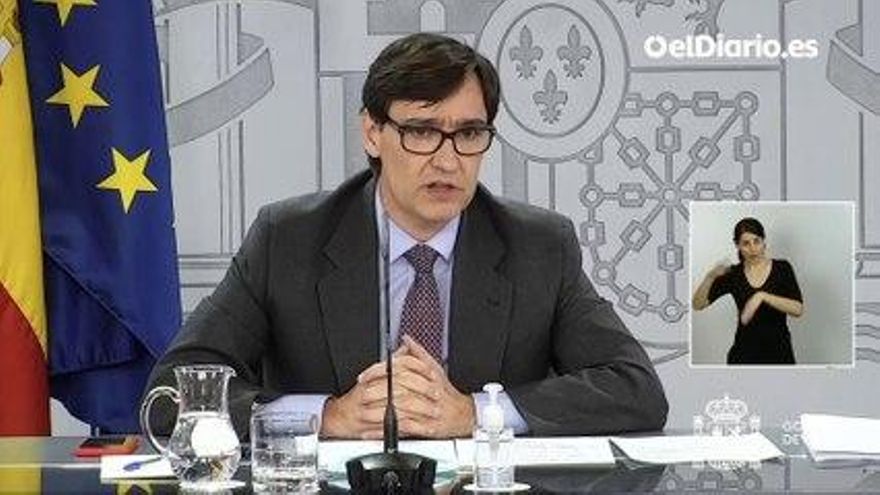 Ayuso accede a los criterios sanitarios del Gobierno que suponen más restricciones en Madrid