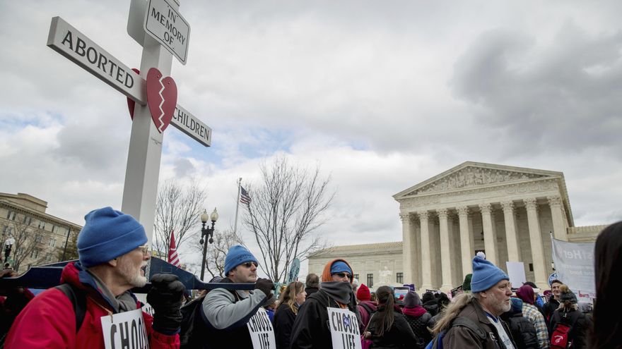 Pueblecitos del sur de EEUU intentan eliminar el derecho al aborto con ordenanzas y multas locales