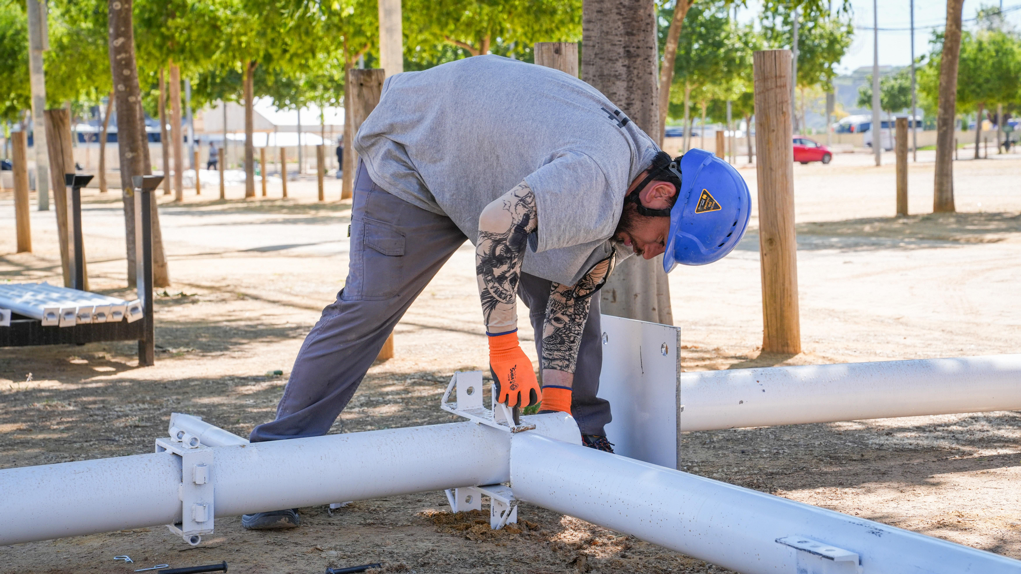 Montaje de toldos de la feria de Córdoba