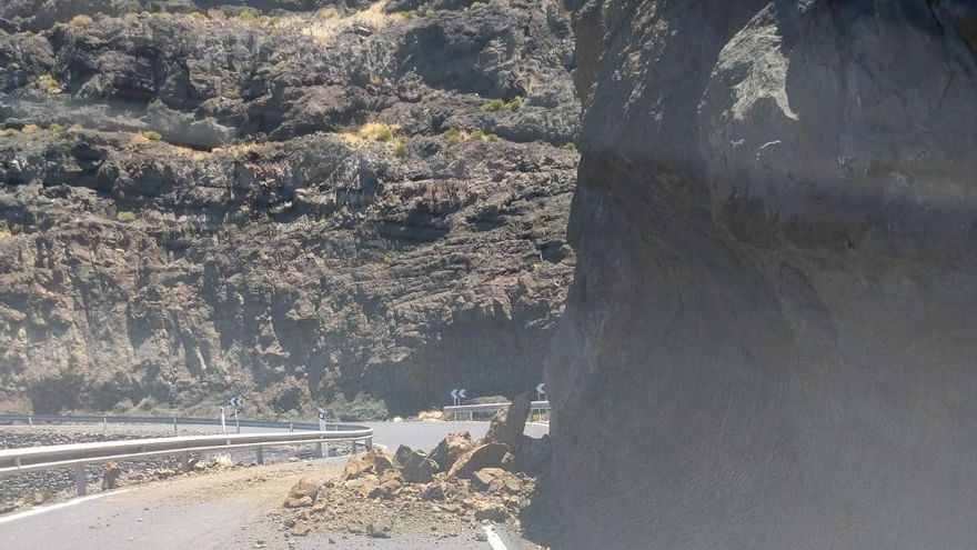 Desprendimiento en la carretera de La Aldea.