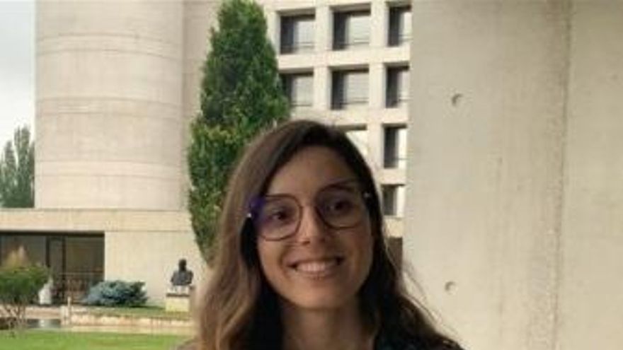 La navarra Julia Illarramendi, graduada por la Universidad de Navarra, becada por la Comisión Fulbright para enseñar español en Estados Unidos.