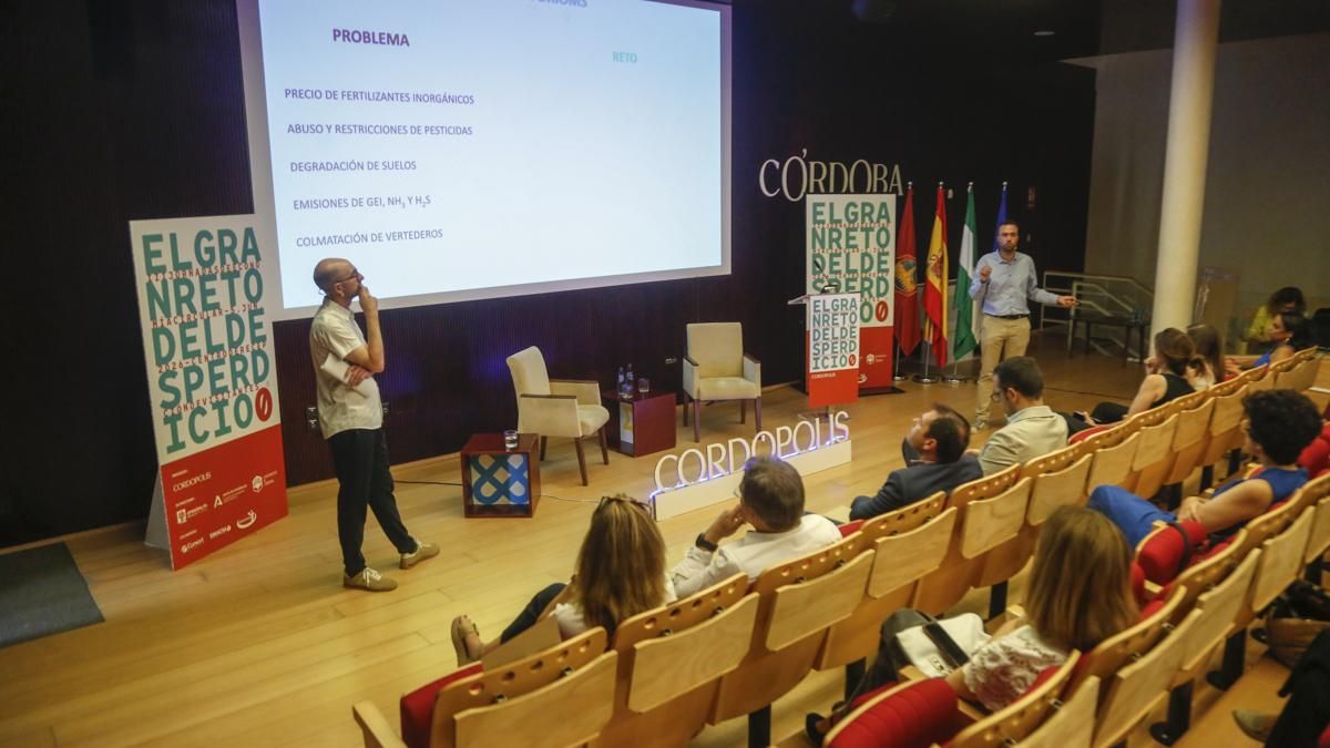 III Jornadas de Economía Circular. Mesa 3 - De residuo a recurso: cómo encontrar un tesoro en purines