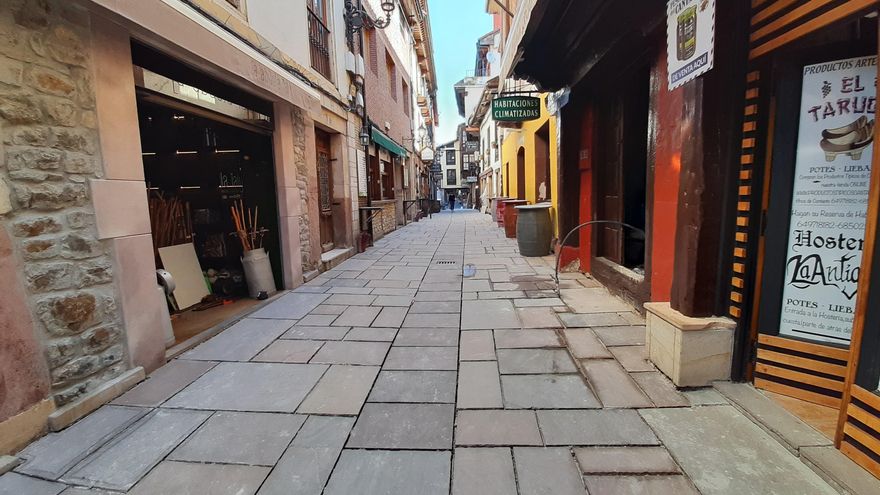 Una calle en el centro de Potes