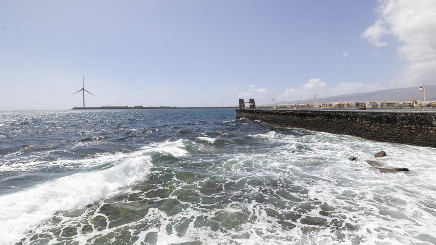 Alerta por contaminación marina en el litoral de seis municipios de Gran Canaria