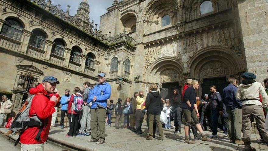 La Xunta lanza el Xacobeo con la promesa de que contraer el COVID en Galicia es más improbable que en otros territorios