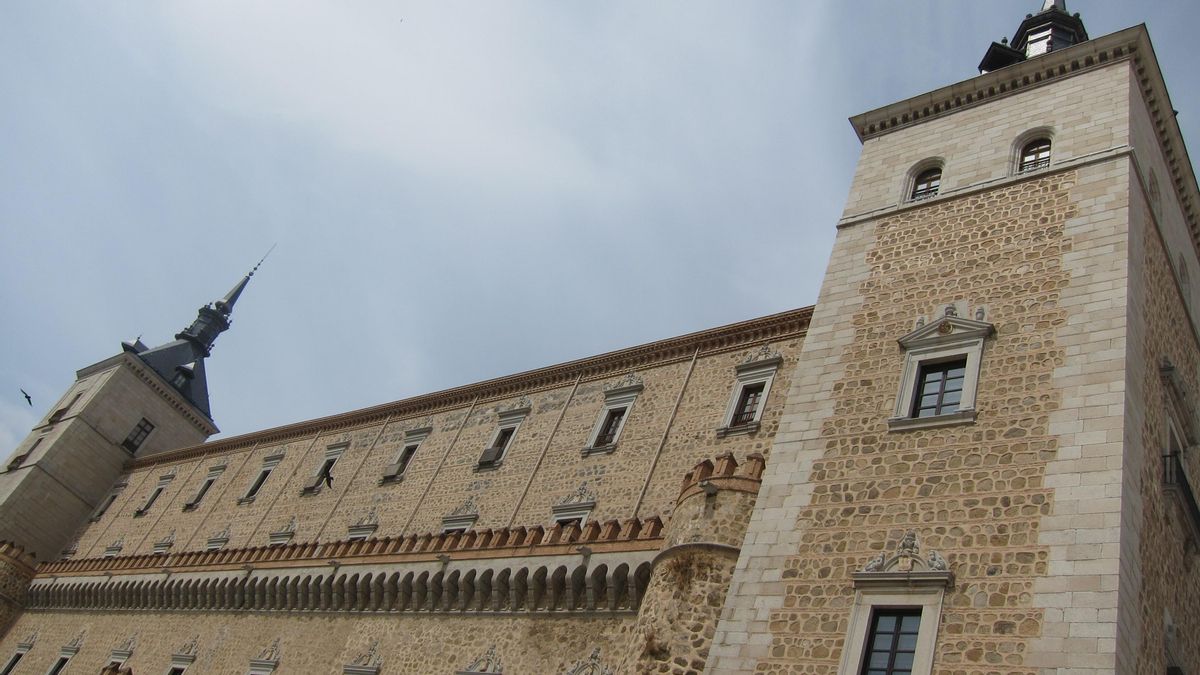 El Gobierno justifica por razones culturales el tratamiento de Generalísimo para Franco en el Museo del Ejército