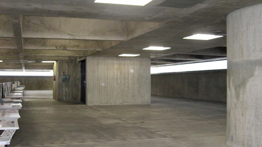 El interior de un búnker, convertido en almacén, en Helsinki, Finlandia.