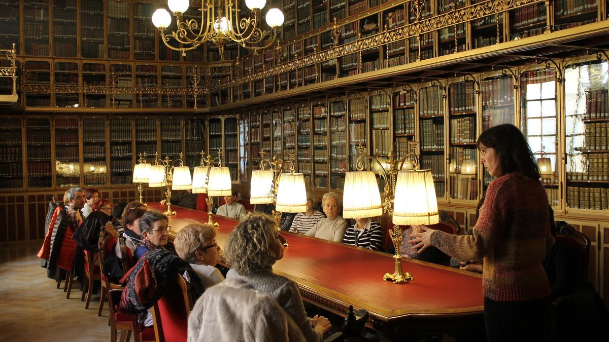 Foto visita biblioteca