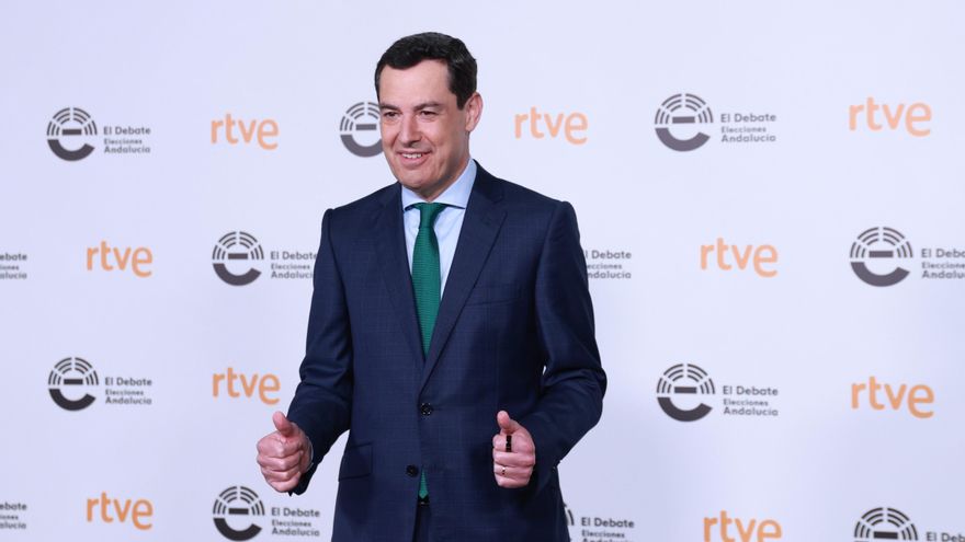 Juanma Moreno llega al debate de las elecciones andaluzas