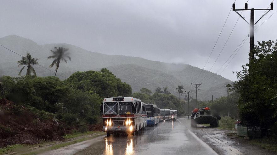 Cuba ante el impacto inminente de Melissa: “Si me muero, ¿qué le vamos a hacer?”