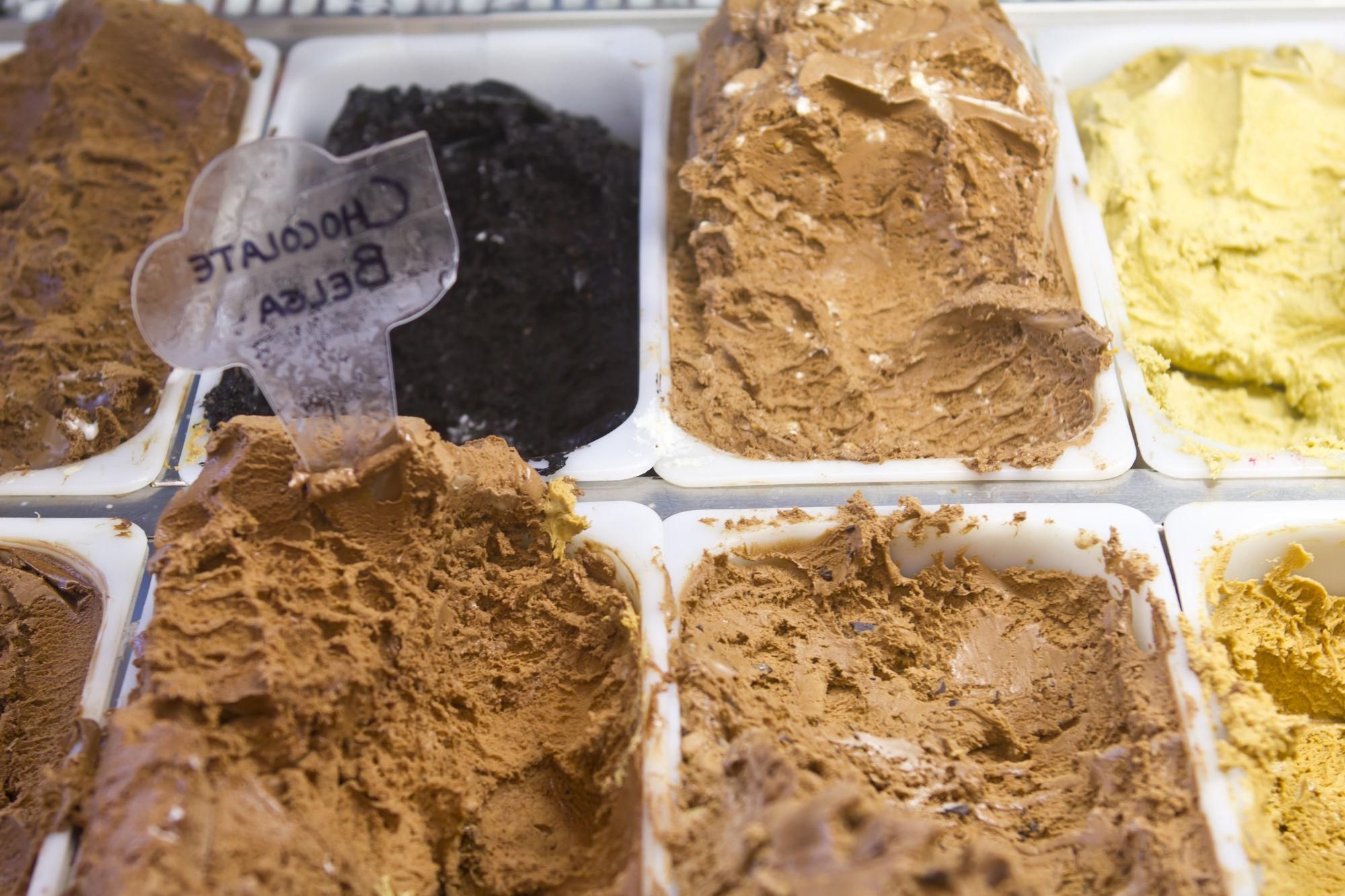 Texturas, colores y sabores increíbles en la heladería de Antoni Sirvent.
