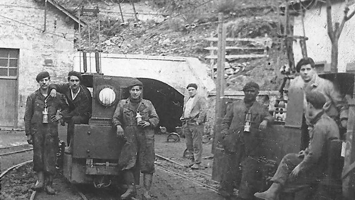 Imagen de la empresa minera MSP en Carrasconte, en la década de los años 50