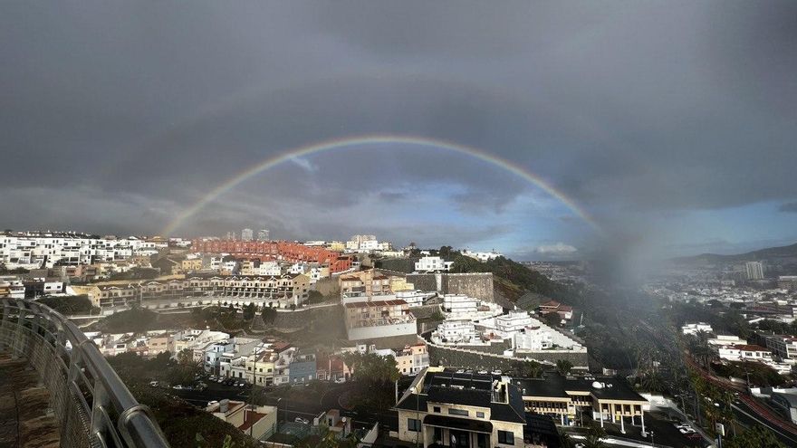 Un espectacular arcoíris doble sorprende a los vecinos en Las Palmas de Gran Canaria