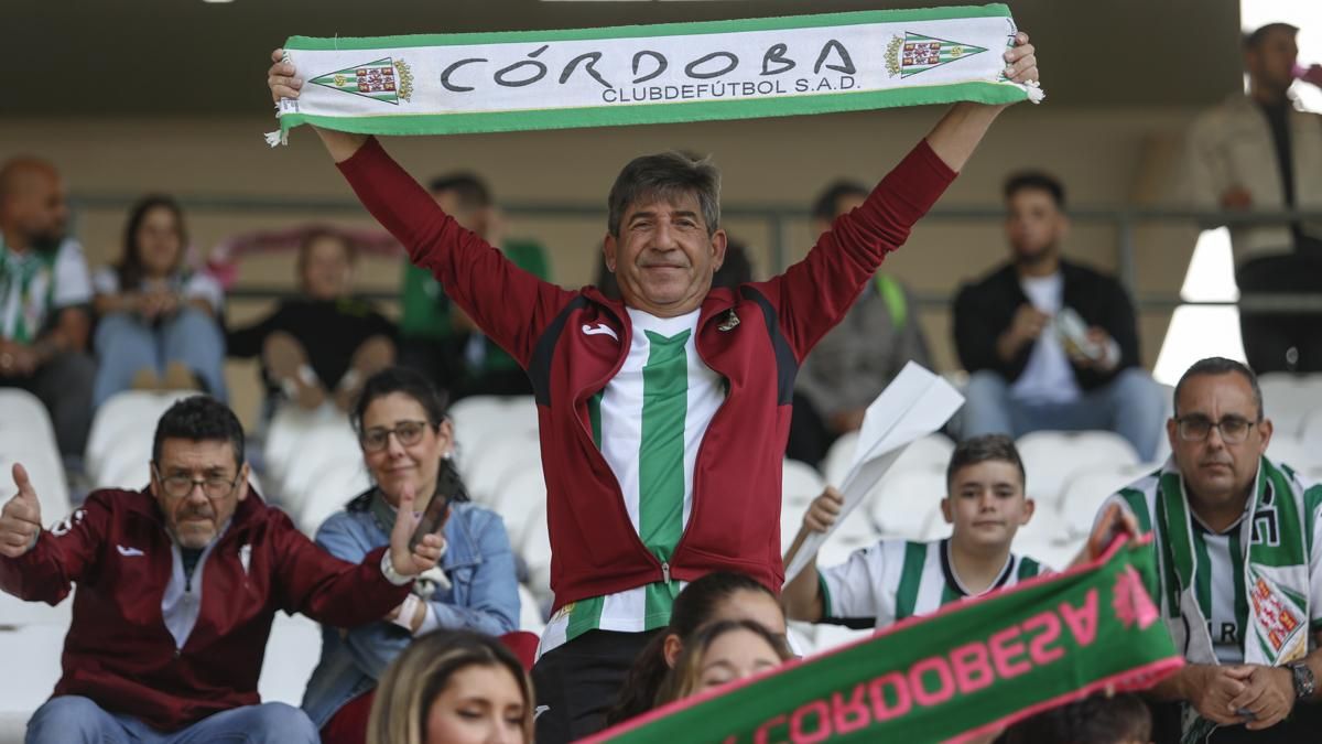 Grada Blanquiverde del Córdoba CF - Granada CF