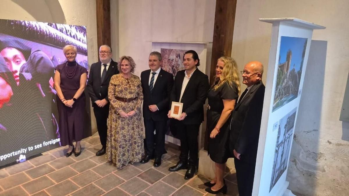 La Semana Santa de Córdoba se proyecta en Guatemala con la exposición 'La Pasión hecha luz'