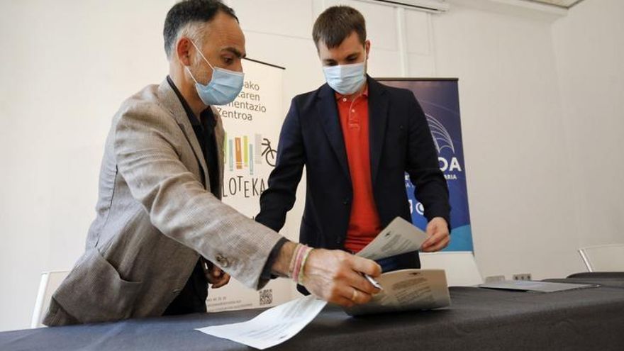 Firma de la renovación del acuerdo Cristina Enea y Diputación de Gipuzkoa