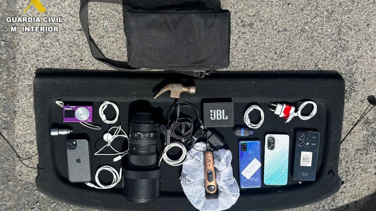 Algunos de los objetos robados por las dos personas detenidas por robar en Lanzarote y Fuerteventura