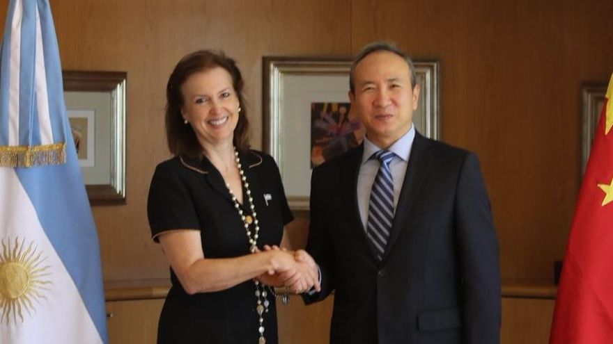 Diana Mondino se reunió con el embajador de China y distendió la relación tras los roces por Taiwán