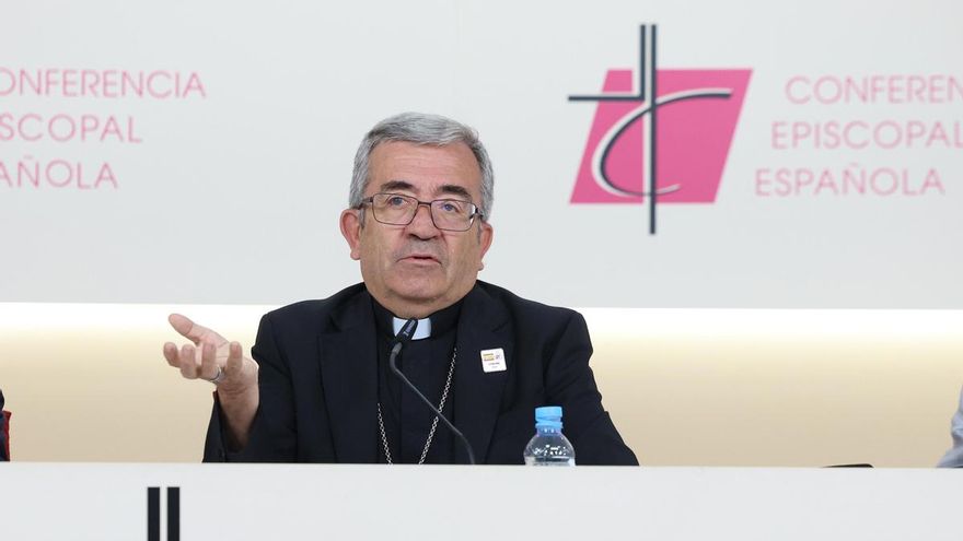 El presidente de los obispos se contradice a sí mismo tras la visita del Papa: “Nunca he pedido elecciones anticipadas”